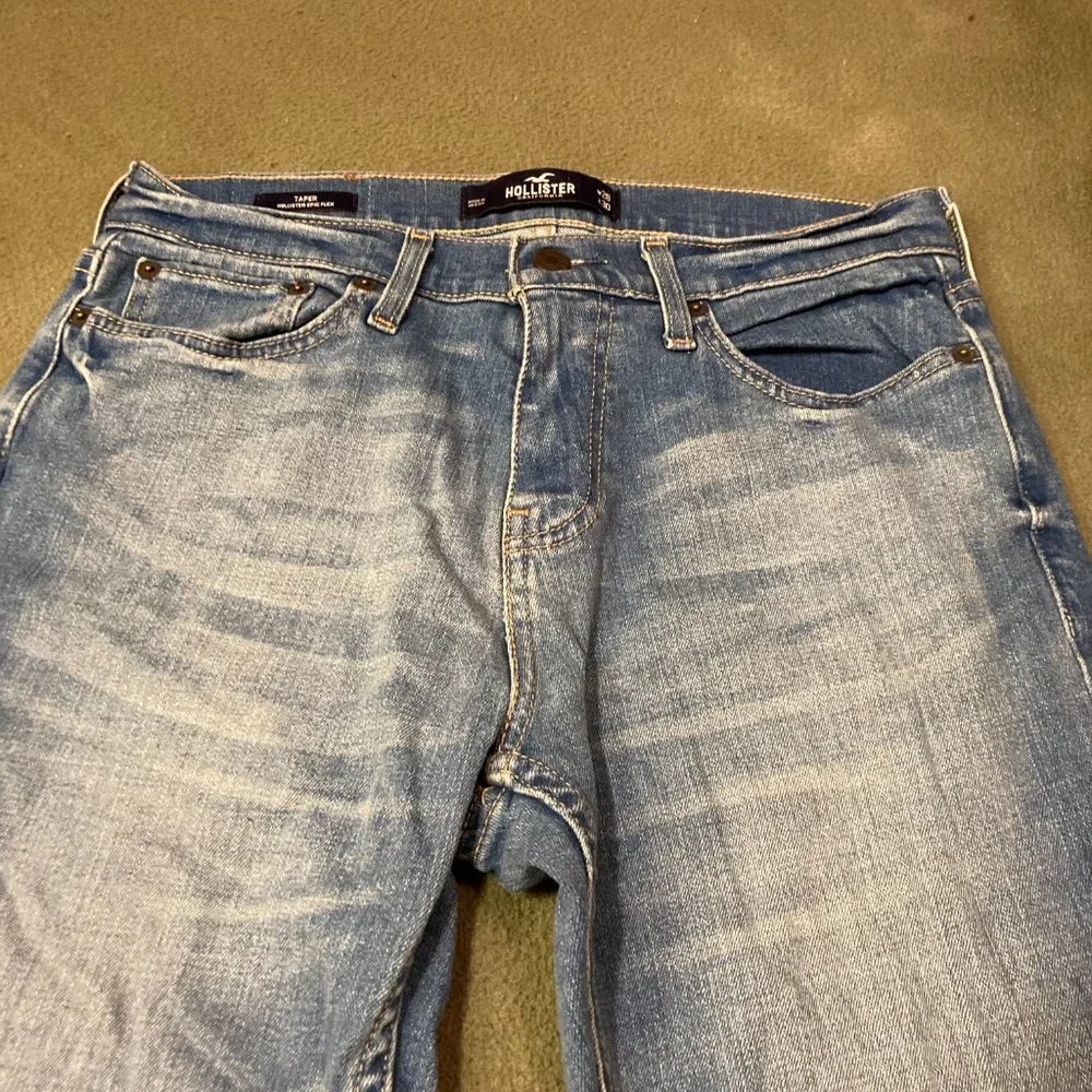 NWOT Hollister Taper Epic Flex Men's Denim Jeans 28 x 30 (#10)